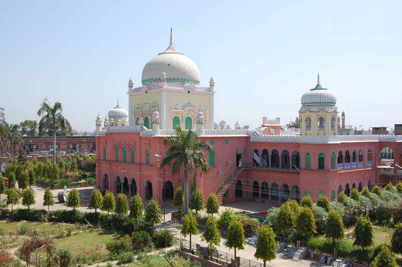 কওমী মাদ্রাসা জাতিকে কী দিয়েছে?